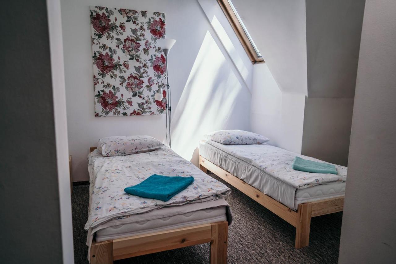 A Pousada Miedzynarodowe Schronisko Mlodziezowe Ptsm Szarotka Zakopane Exterior foto