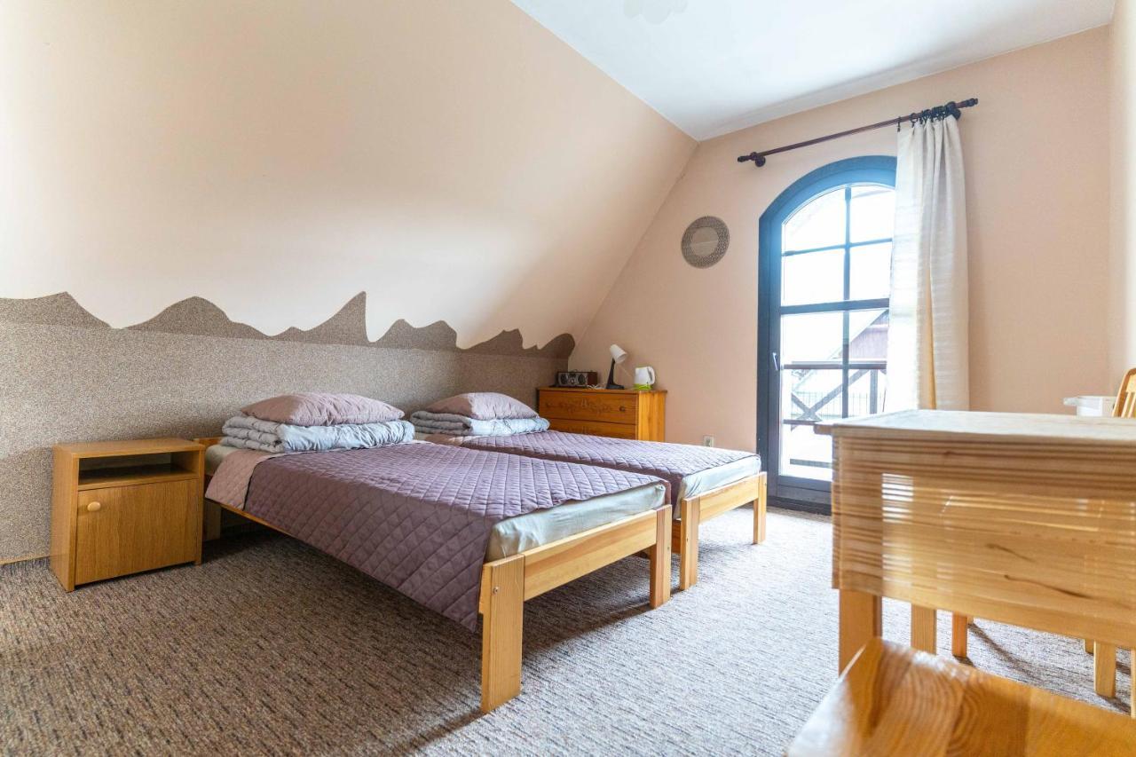 A Pousada Miedzynarodowe Schronisko Mlodziezowe Ptsm Szarotka Zakopane Exterior foto