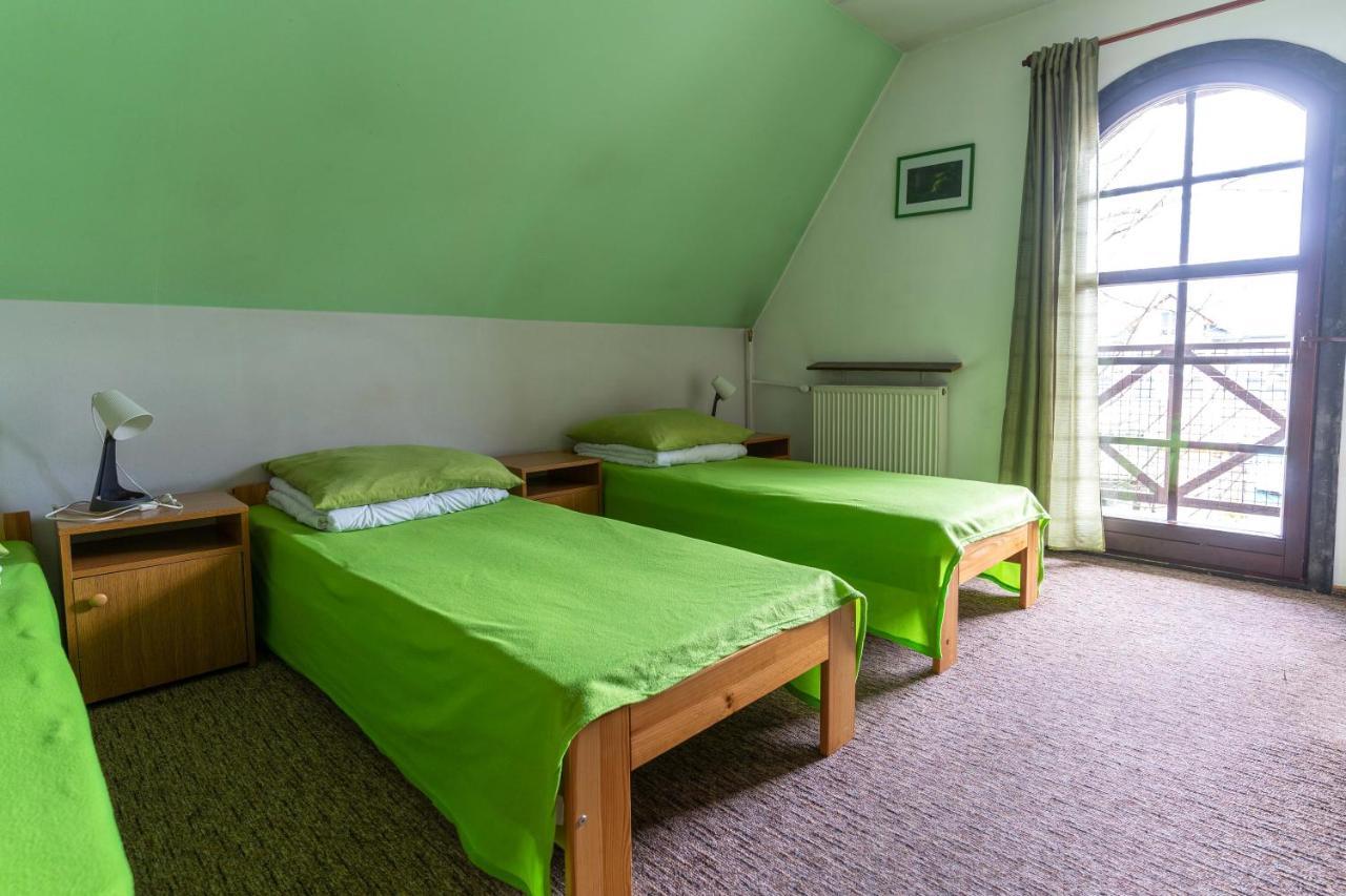 A Pousada Miedzynarodowe Schronisko Mlodziezowe Ptsm Szarotka Zakopane Exterior foto