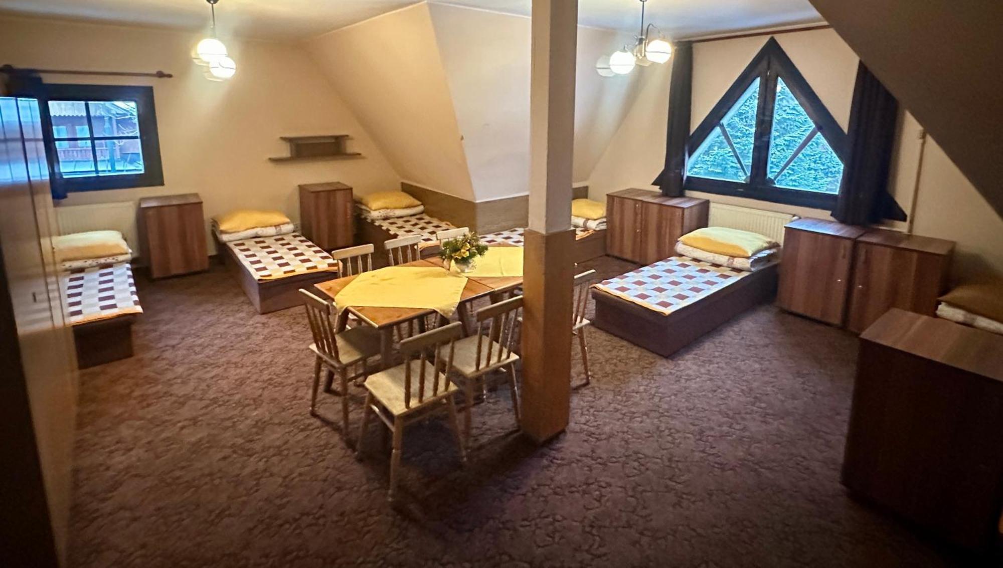 A Pousada Miedzynarodowe Schronisko Mlodziezowe Ptsm Szarotka Zakopane Exterior foto
