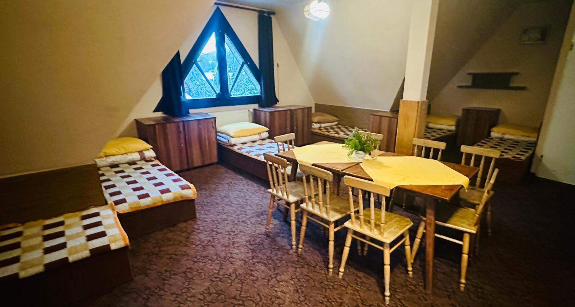 A Pousada Miedzynarodowe Schronisko Mlodziezowe Ptsm Szarotka Zakopane Exterior foto